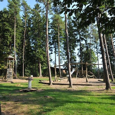 Village De Vacances De Vencimont Vonêche 외부 사진