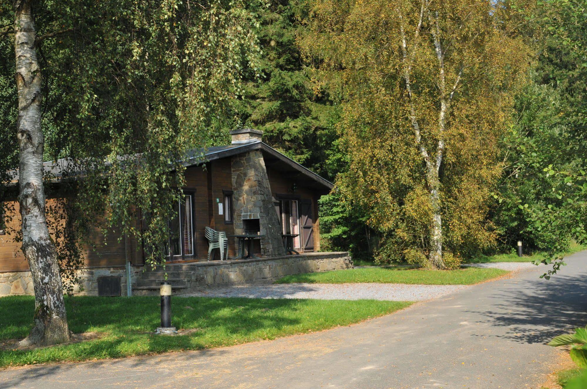 Village De Vacances De Vencimont Vonêche 외부 사진